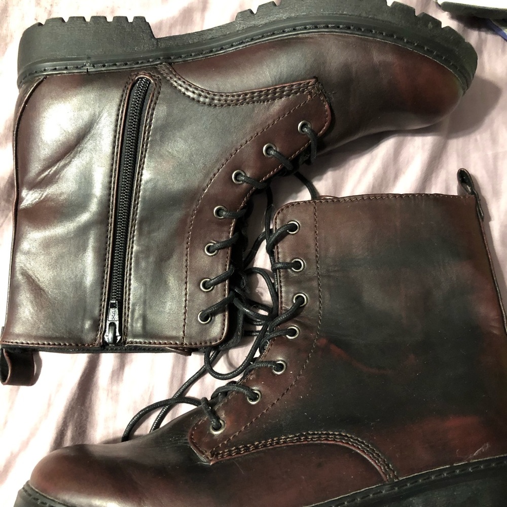 Bongo maroon boots